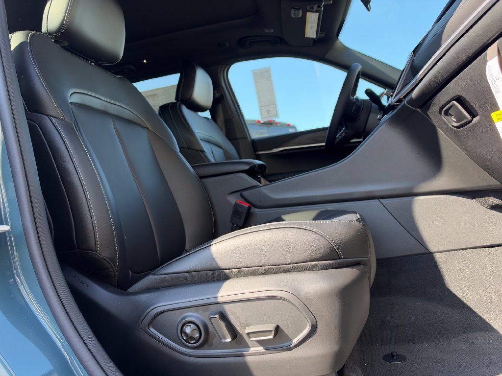 New 2027 Jeep Grand Cherokee Limited AWD/4WD image 10