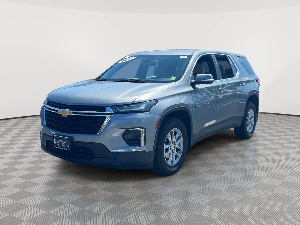 Used 2023 Chevrolet Traverse LS w/ Safety Package FWD image 2