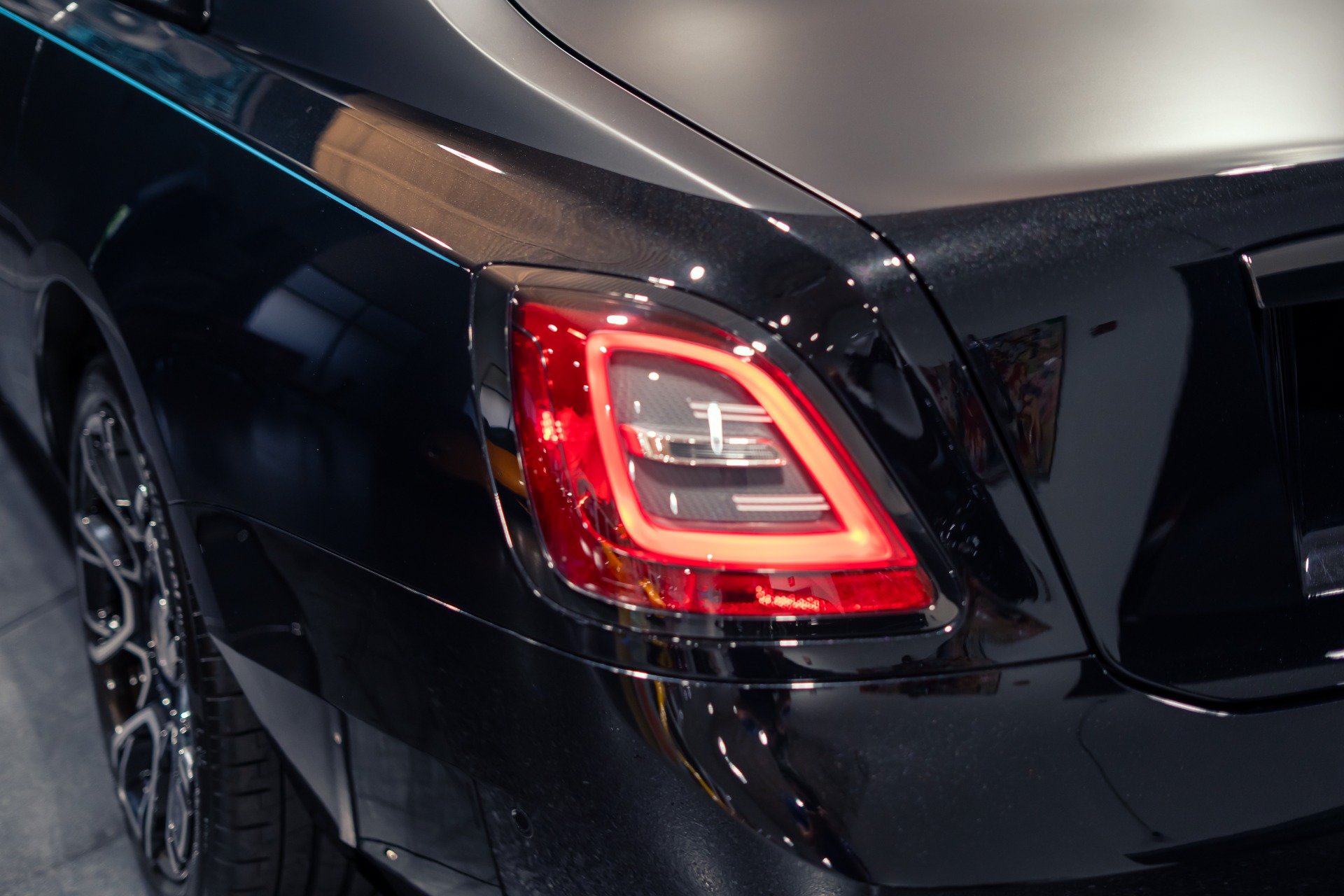 Used 2023 Rolls-Royce Ghost Black Badge AWD/4WD image 21