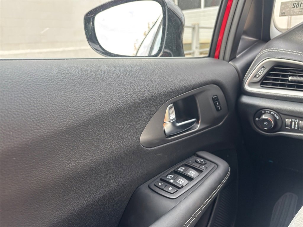 New 2026 Chrysler Pacifica Select image 24