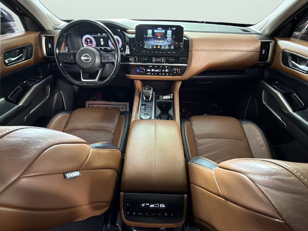 Used 2022 Nissan Pathfinder Platinum w/ Cargo Package AWD/4WD image 39