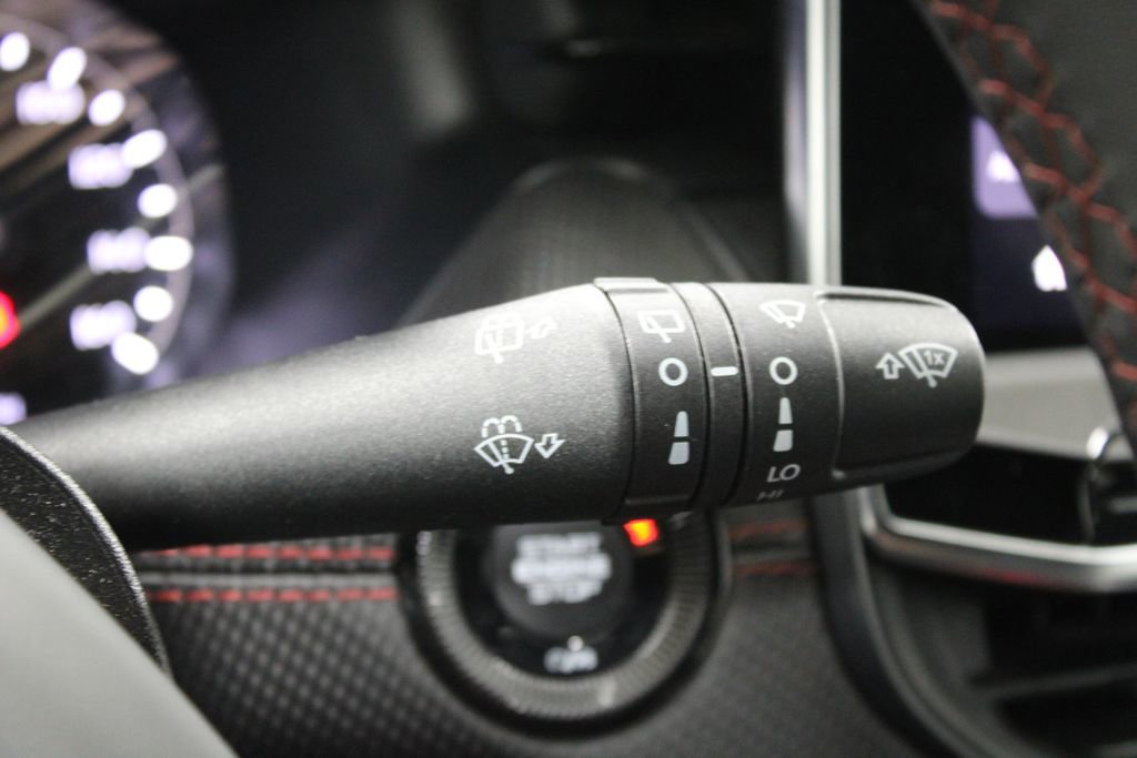 Used 2025 Jeep Compass Trailhawk image 39