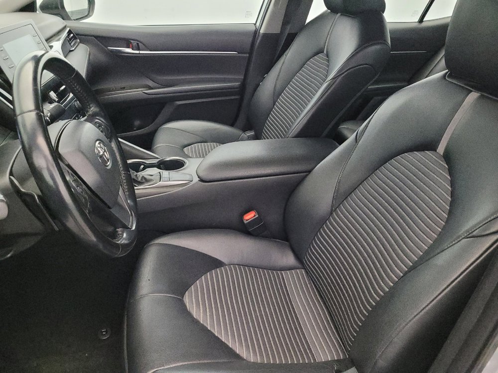 Used 2022 Toyota Camry SE image 17