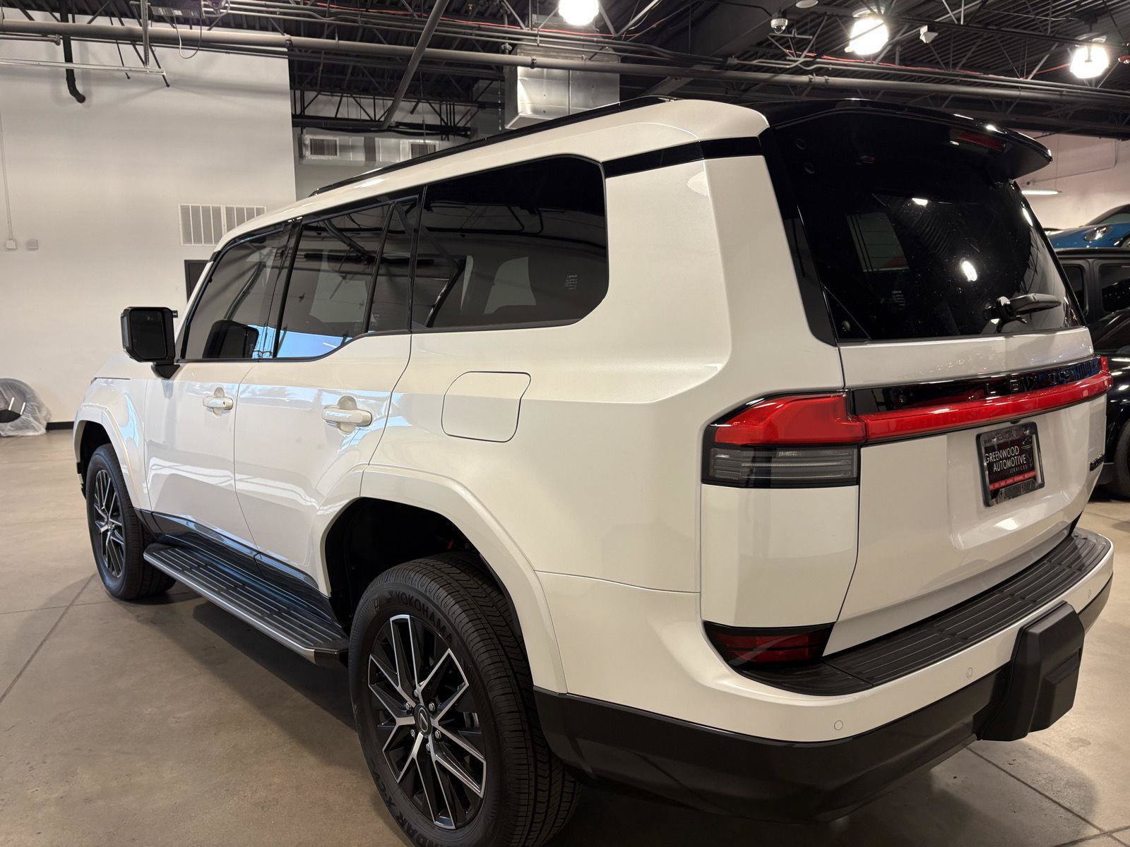 Used 2026 Lexus GX 550 w/ Cold Area Package AWD/4WD image 7