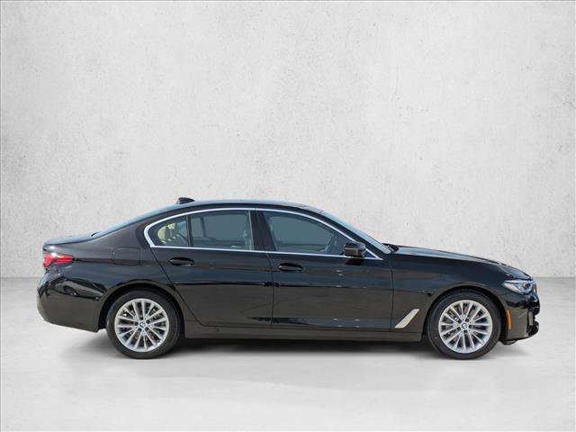 Used 2023 BMW 530i xDrive w/ Premium Package AWD/4WD image 4