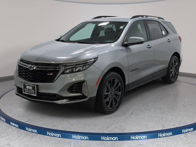 Used 2023 Chevrolet Equinox RS FWD image 1