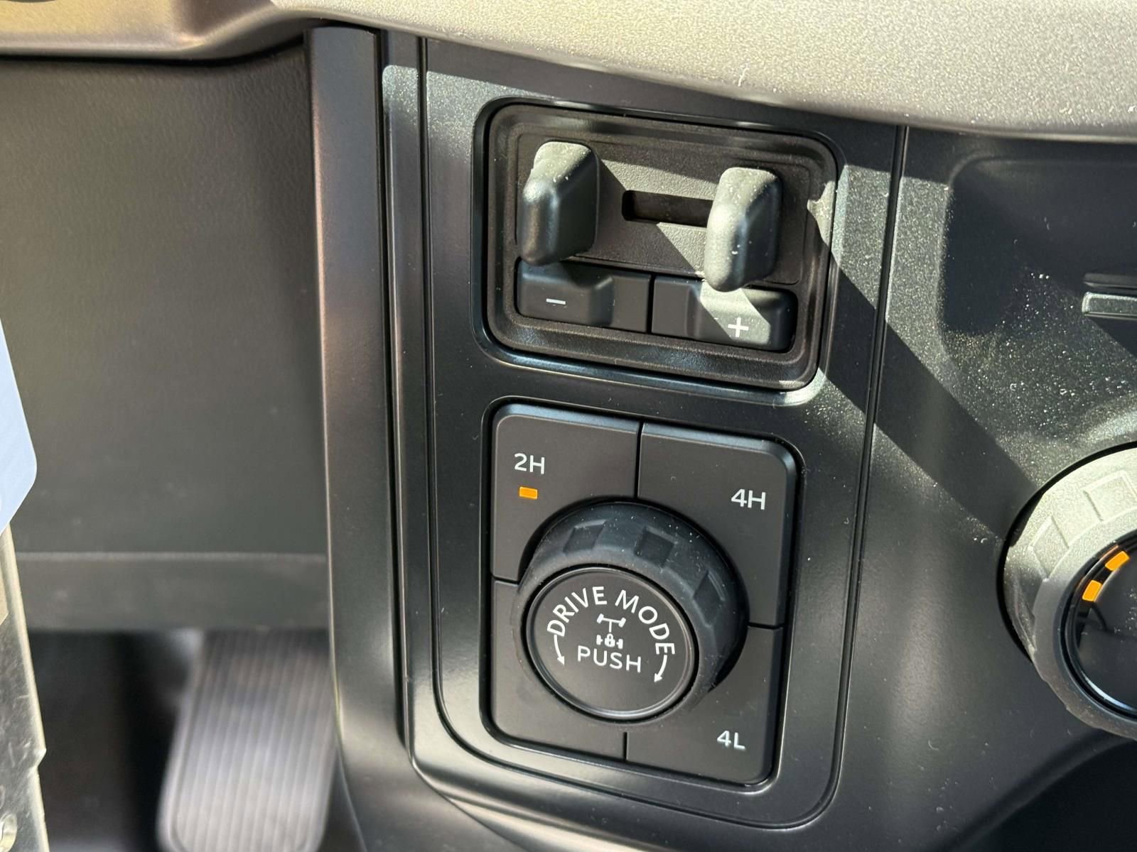 New 2025 Ford F150 XL w/ Equipment Group 103A High image 16