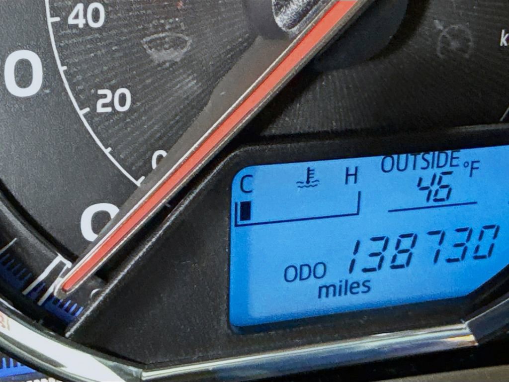 Used 2015 Toyota RAV4 Limited AWD/4WD image 4