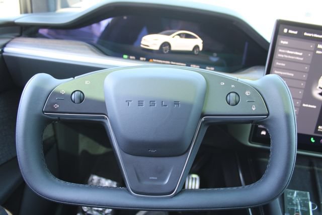 Used 2023 Tesla Model X AWD/4WD image 14