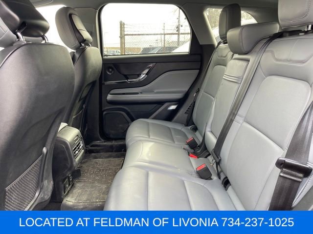 Used 2021 Lincoln Corsair Reserve w/ Equipment Group 201A image 9