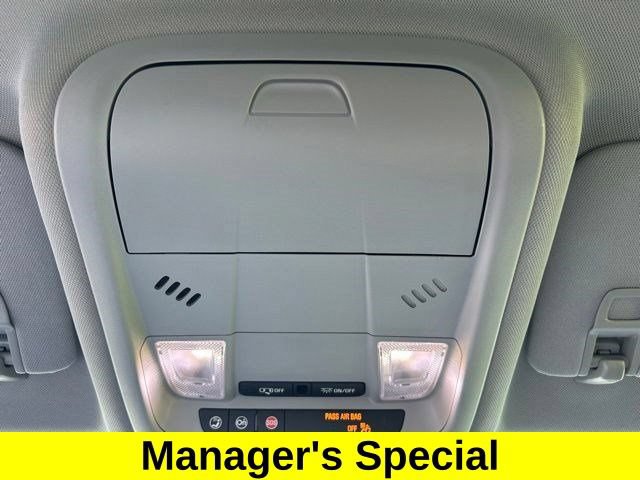 Used 2022 Chevrolet Equinox LT w/ Driver Convenience Package FWD image 31