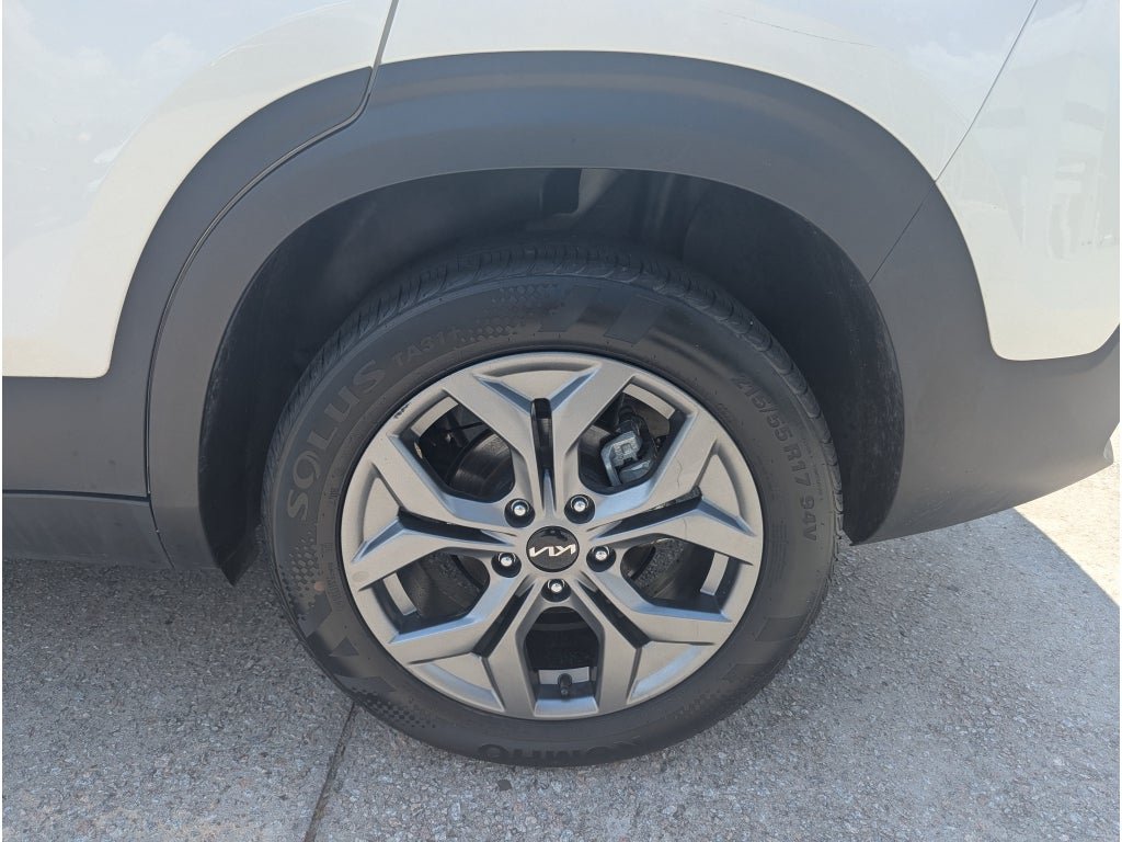 Used 2024 Kia Seltos S FWD image 10