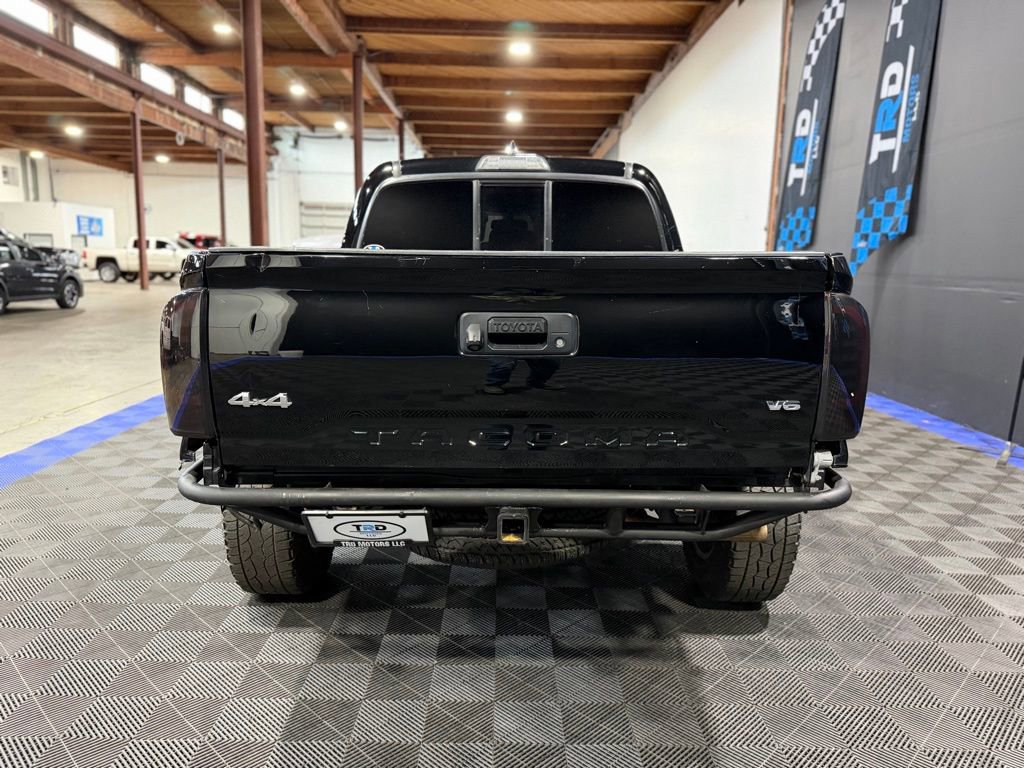 Used 2016 Toyota Tacoma SR5 w/ SR5 Appearance Package (SN) AWD/4WD image 4