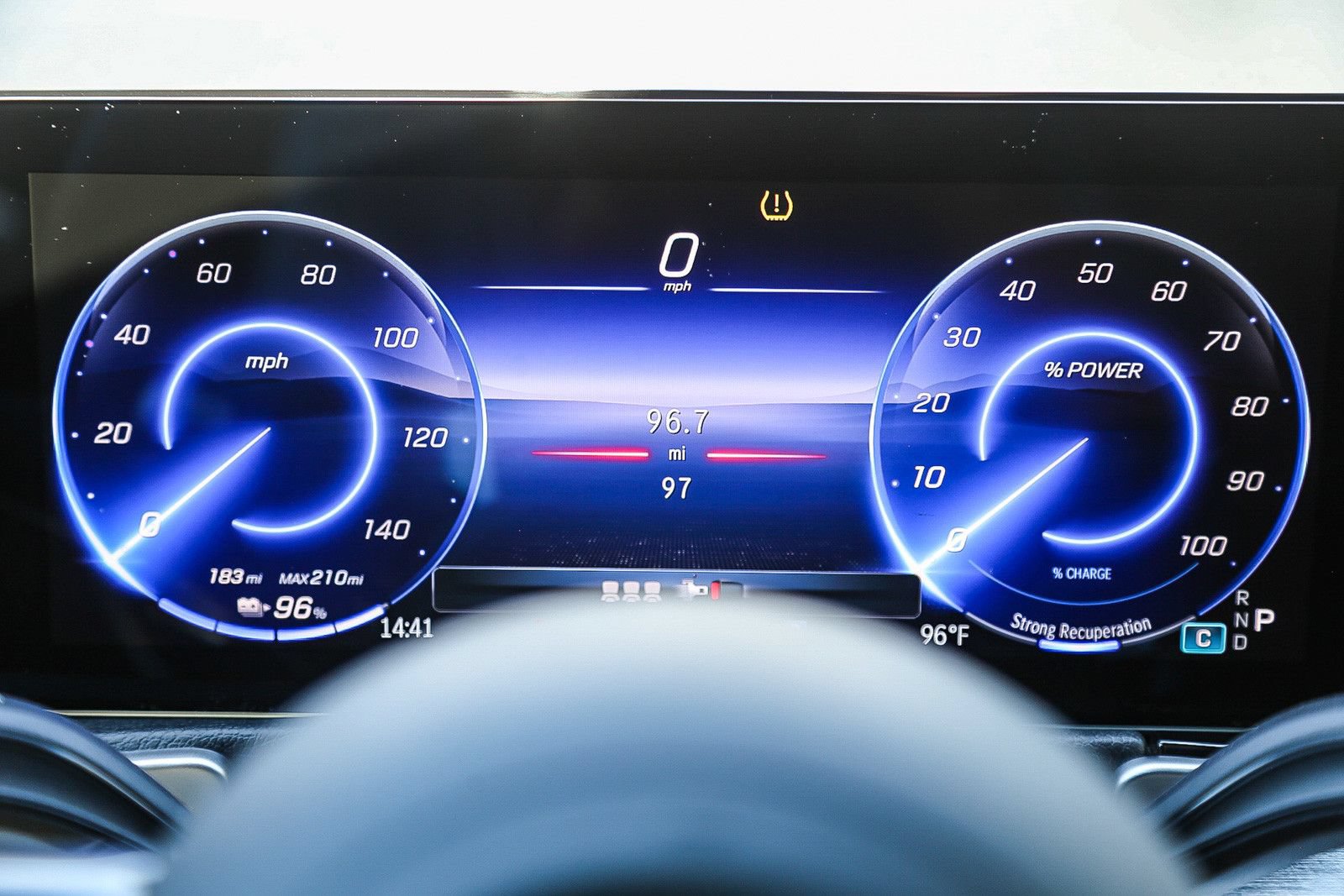 Used 2024 Mercedes-Benz EQB 300 4MATIC image 21