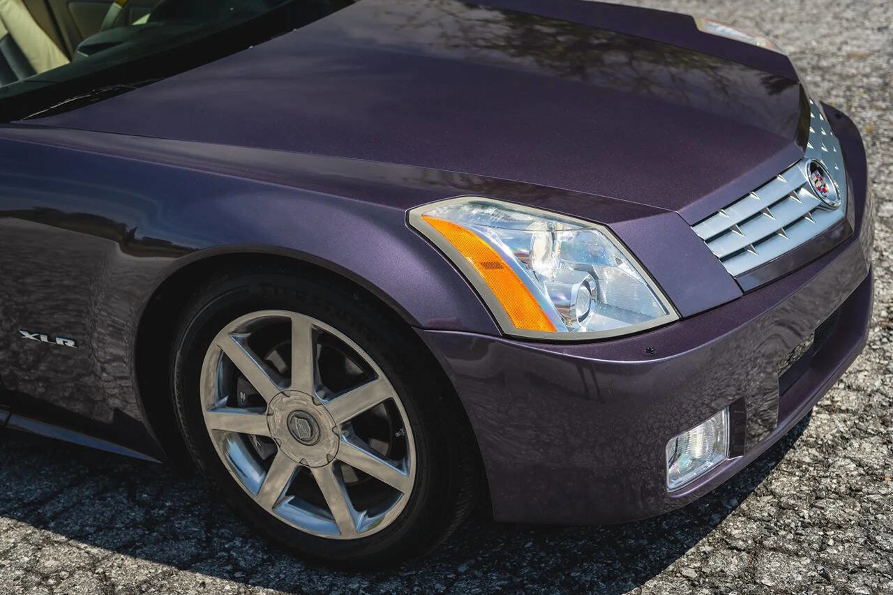 Used 2004 Cadillac XLR image 17
