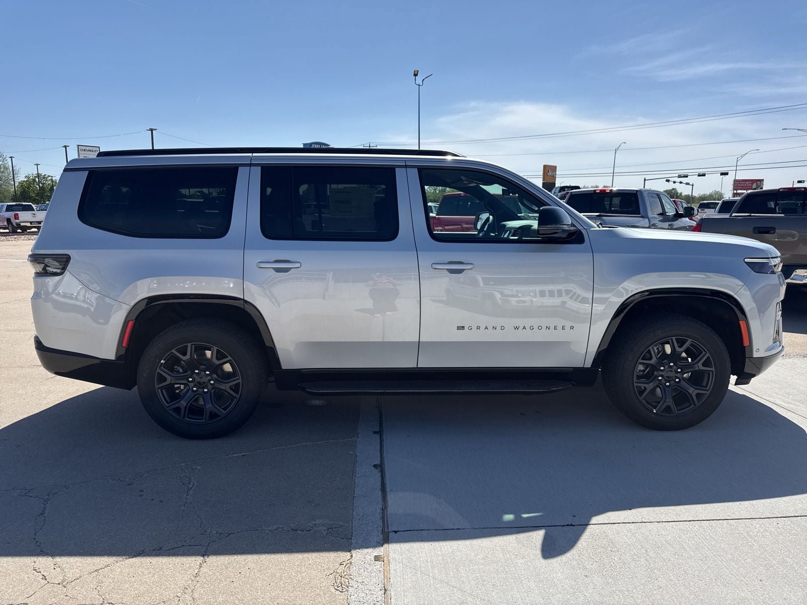 New 2026 Jeep Grand Wagoneer Limited AWD/4WD image 9