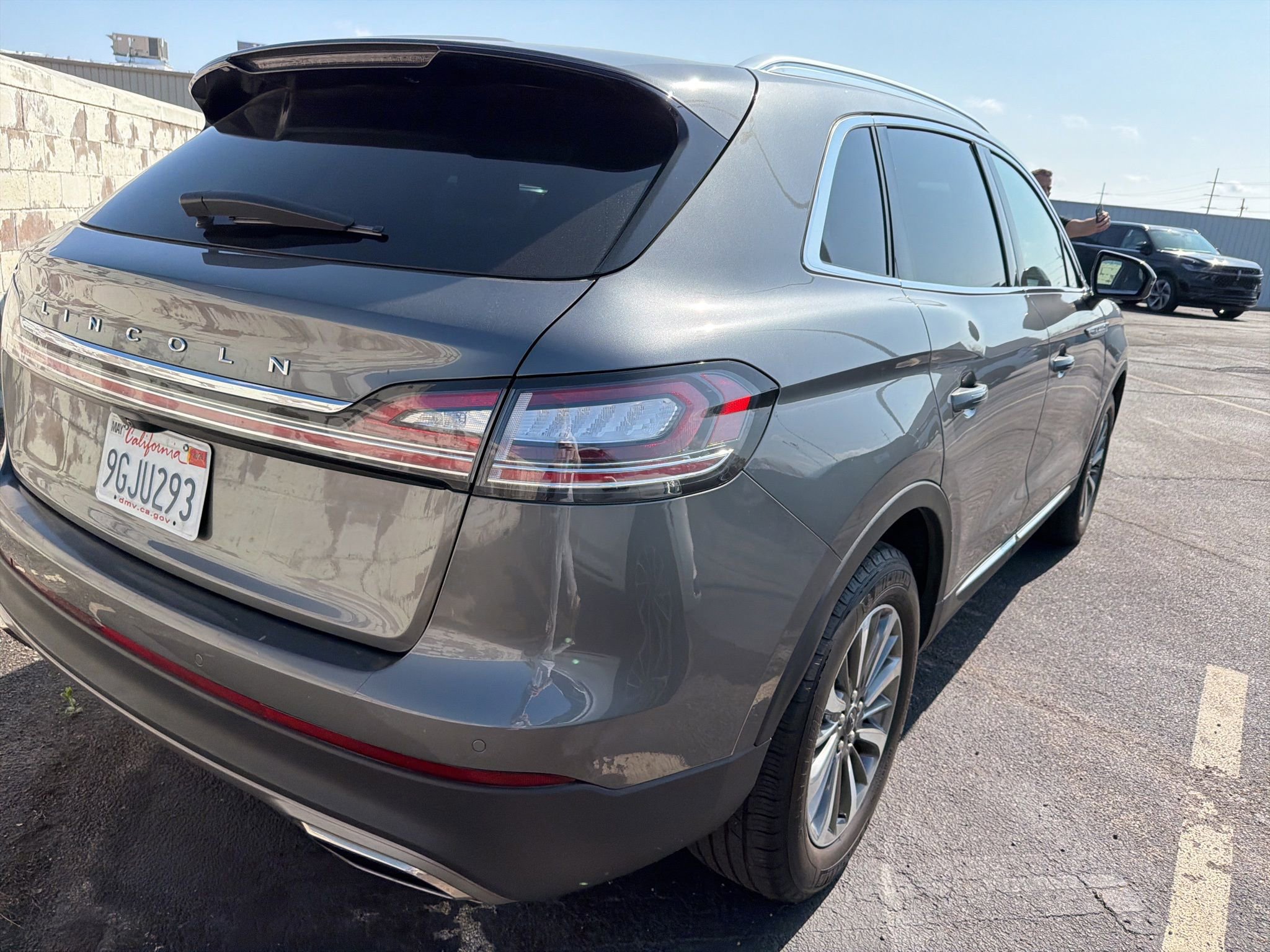 Used 2023 Lincoln Nautilus Reserve w/ Luxury Package image 8