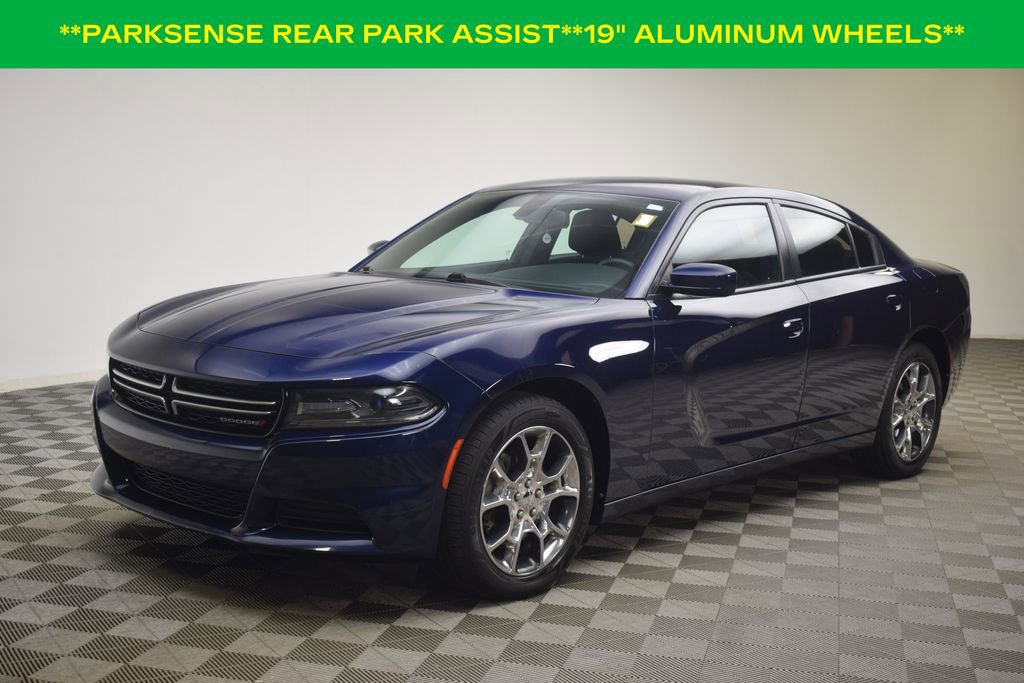 Used 2015 Dodge Charger SE w/ Popular Equipment Group image 2