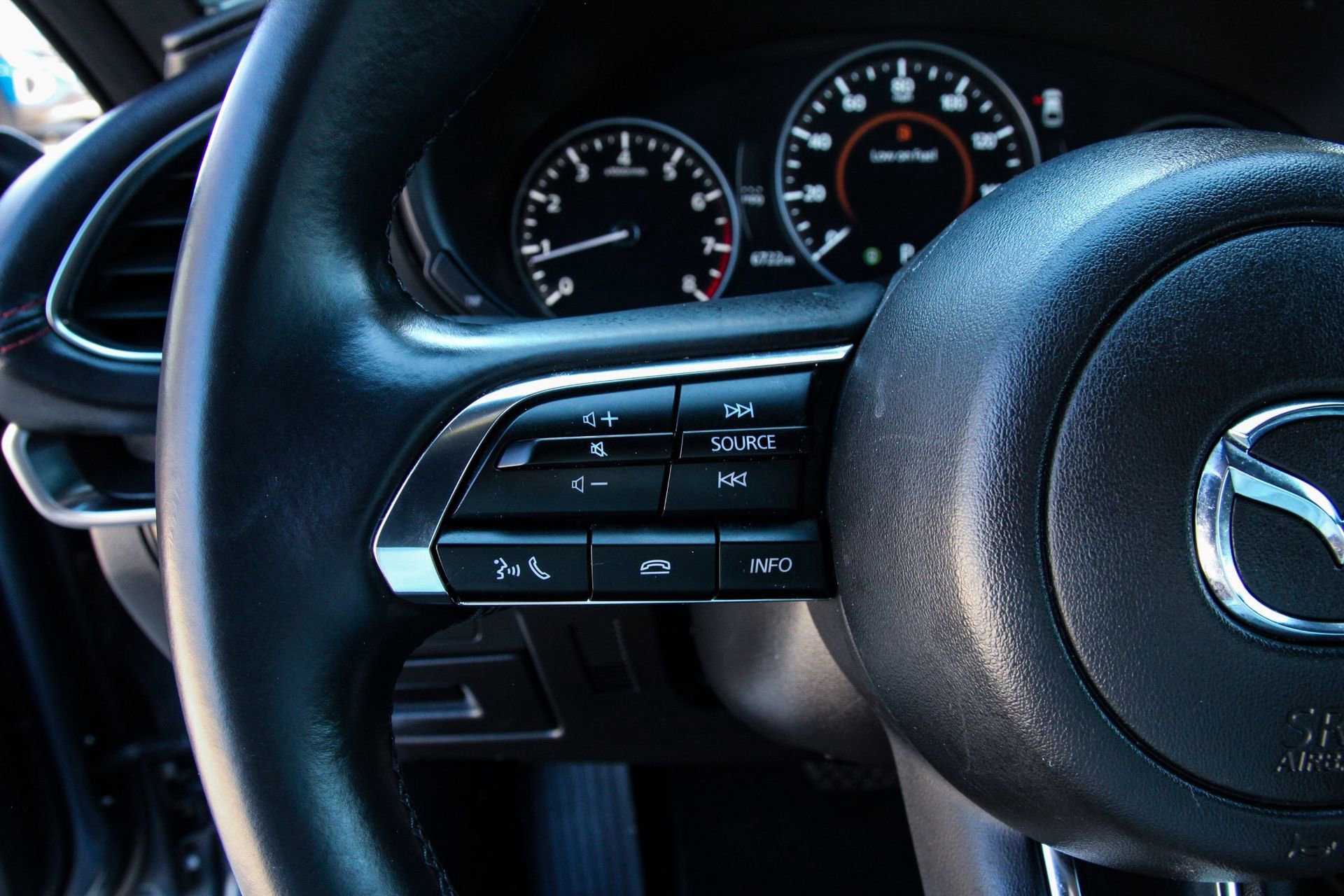 Used 2025 MAZDA MAZDA3 Carbon image 18