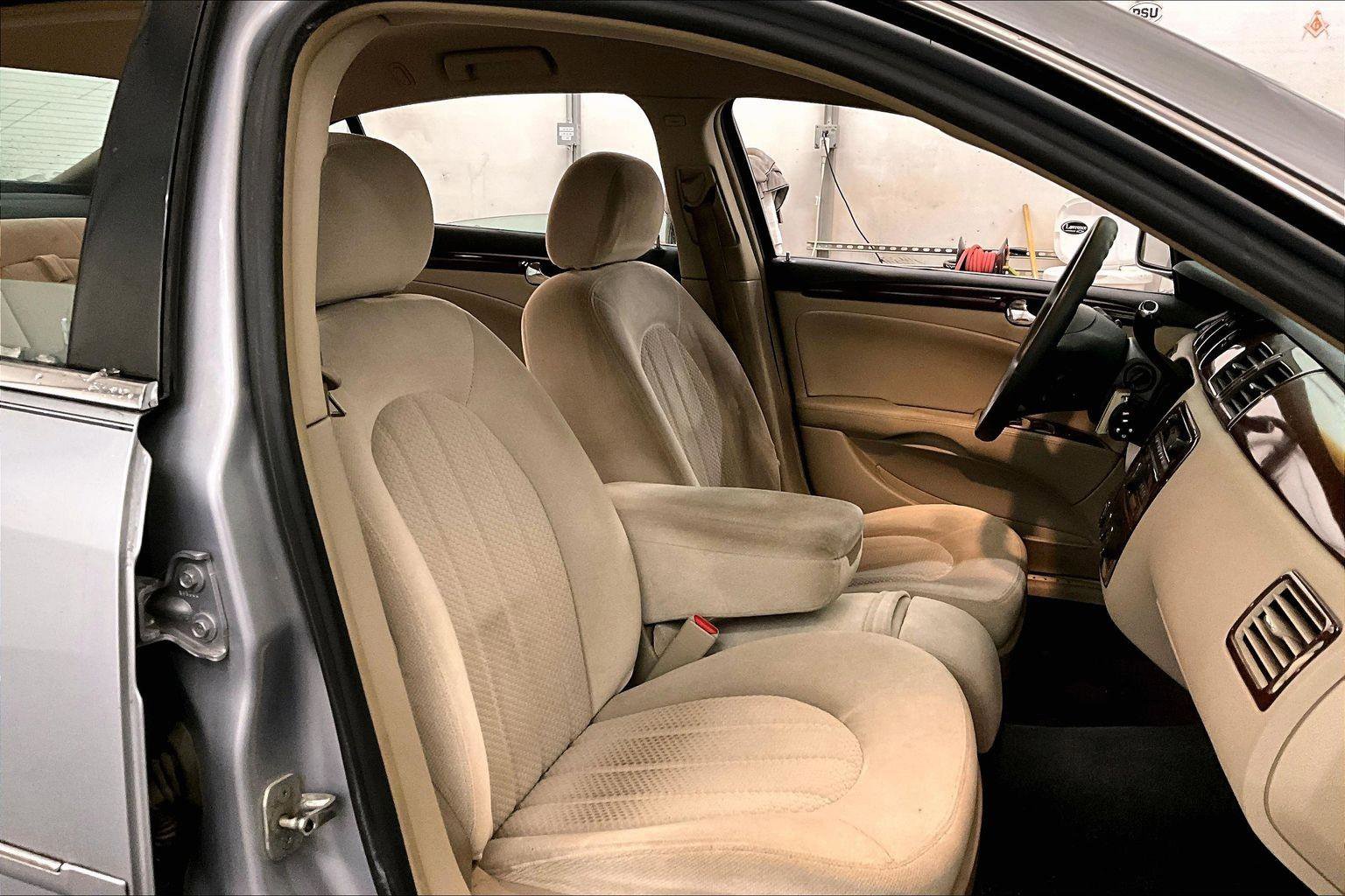 Used 2006 Buick Lucerne CX w/ Driver Confidence Package image 8