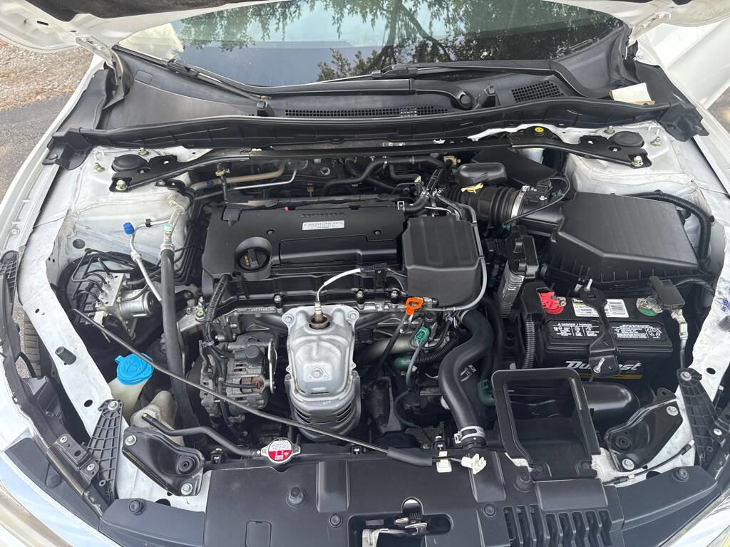 Used 2017 Honda Accord Sport image 23