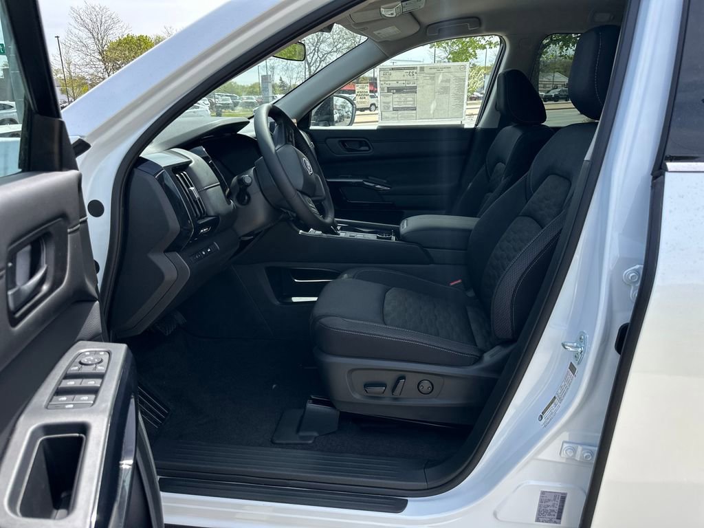 New 2026 Nissan Pathfinder SV AWD/4WD image 9