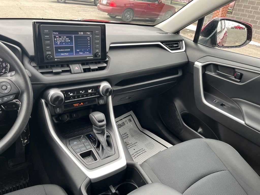 Used 2022 Toyota RAV4 LE image 33