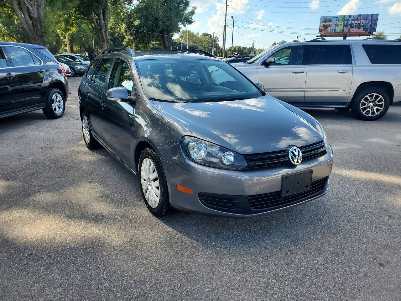 Used 2011 Volkswagen Jetta SE FWD image 1