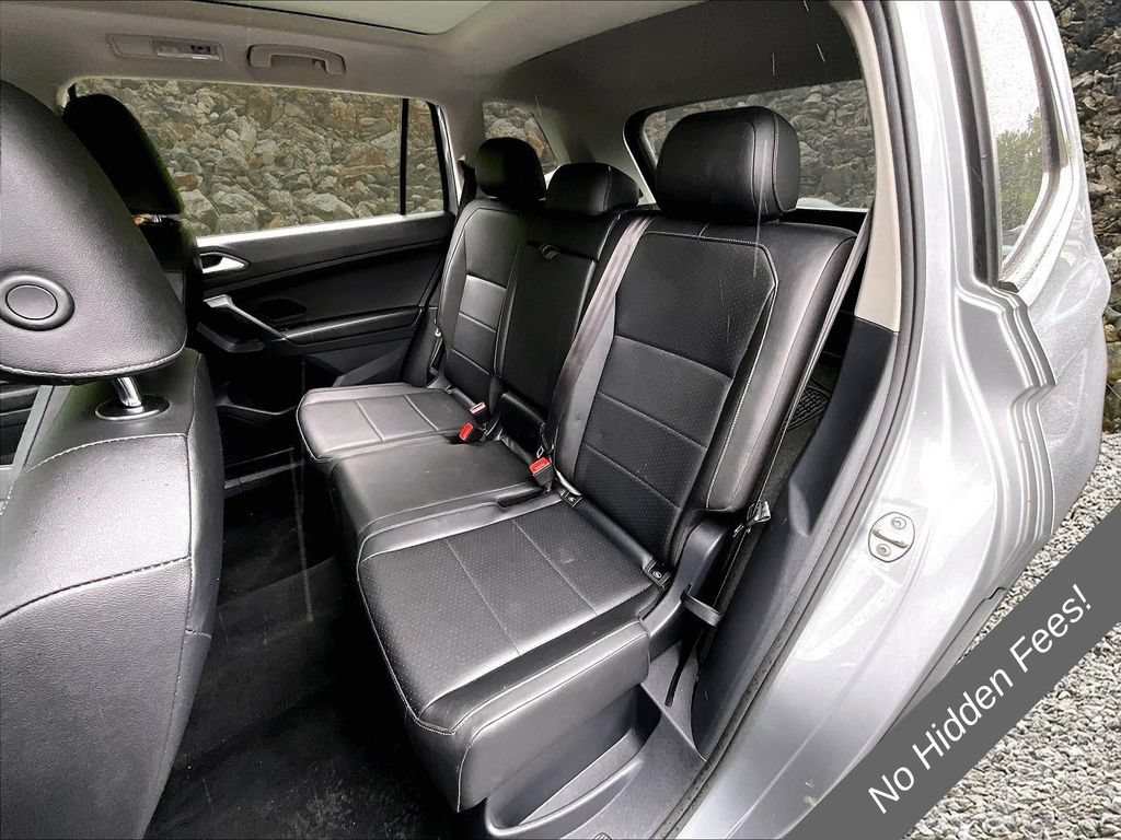 Used 2020 Volkswagen Tiguan SE w/ Panoramic Sunroof Package AWD/4WD image 22