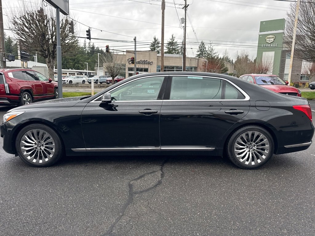 Used 2017 Genesis G90 3.3T Premium image 4