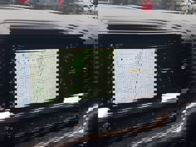 Used 2025 Chevrolet Silverado 1500 LT image 24