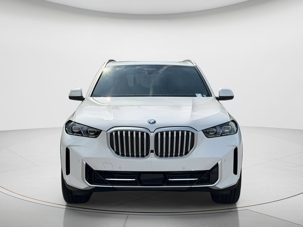 New 2026 BMW X5 xDrive50e AWD/4WD image 2
