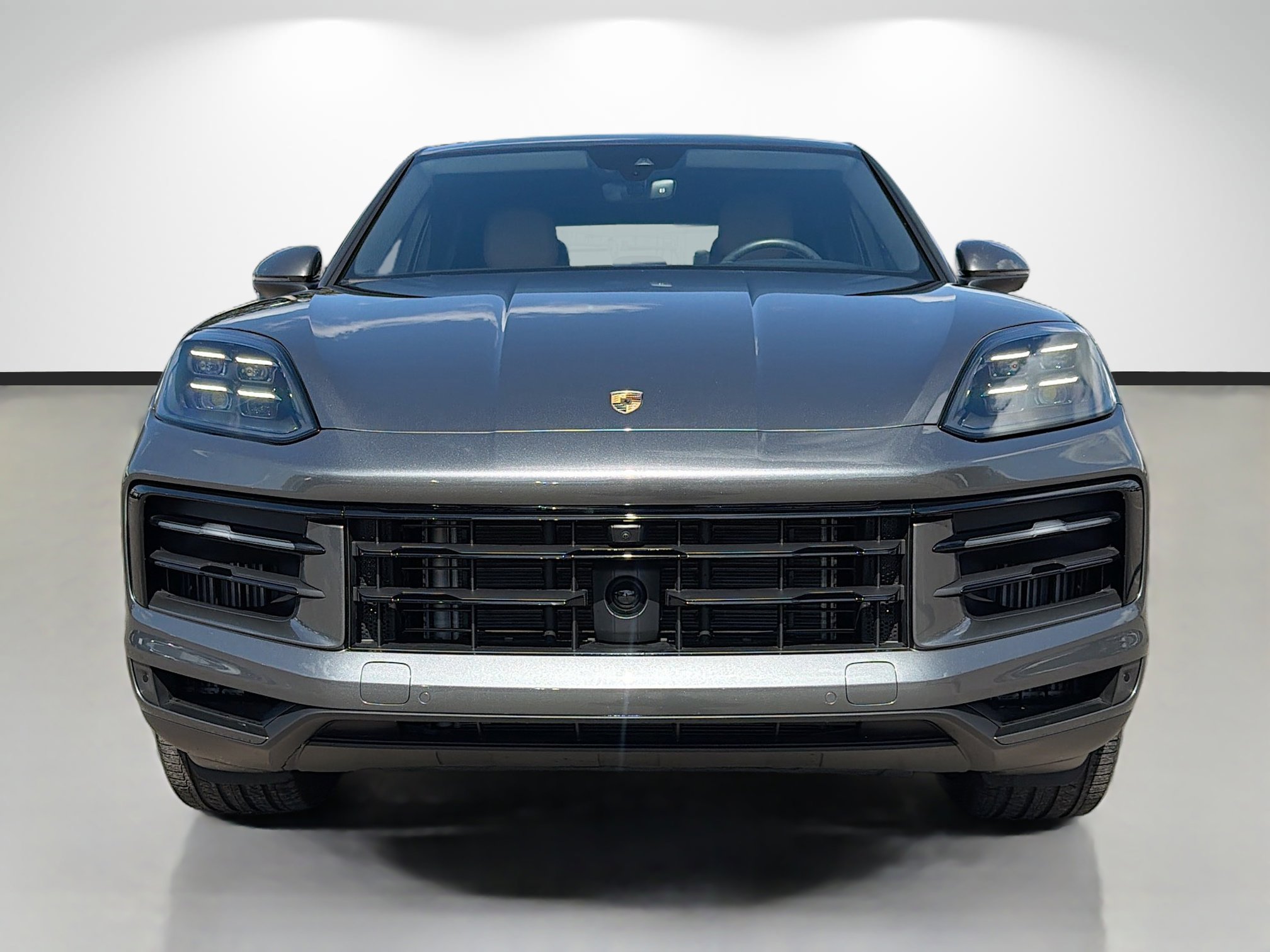 Used 2025 Porsche Cayenne Coupe image 8