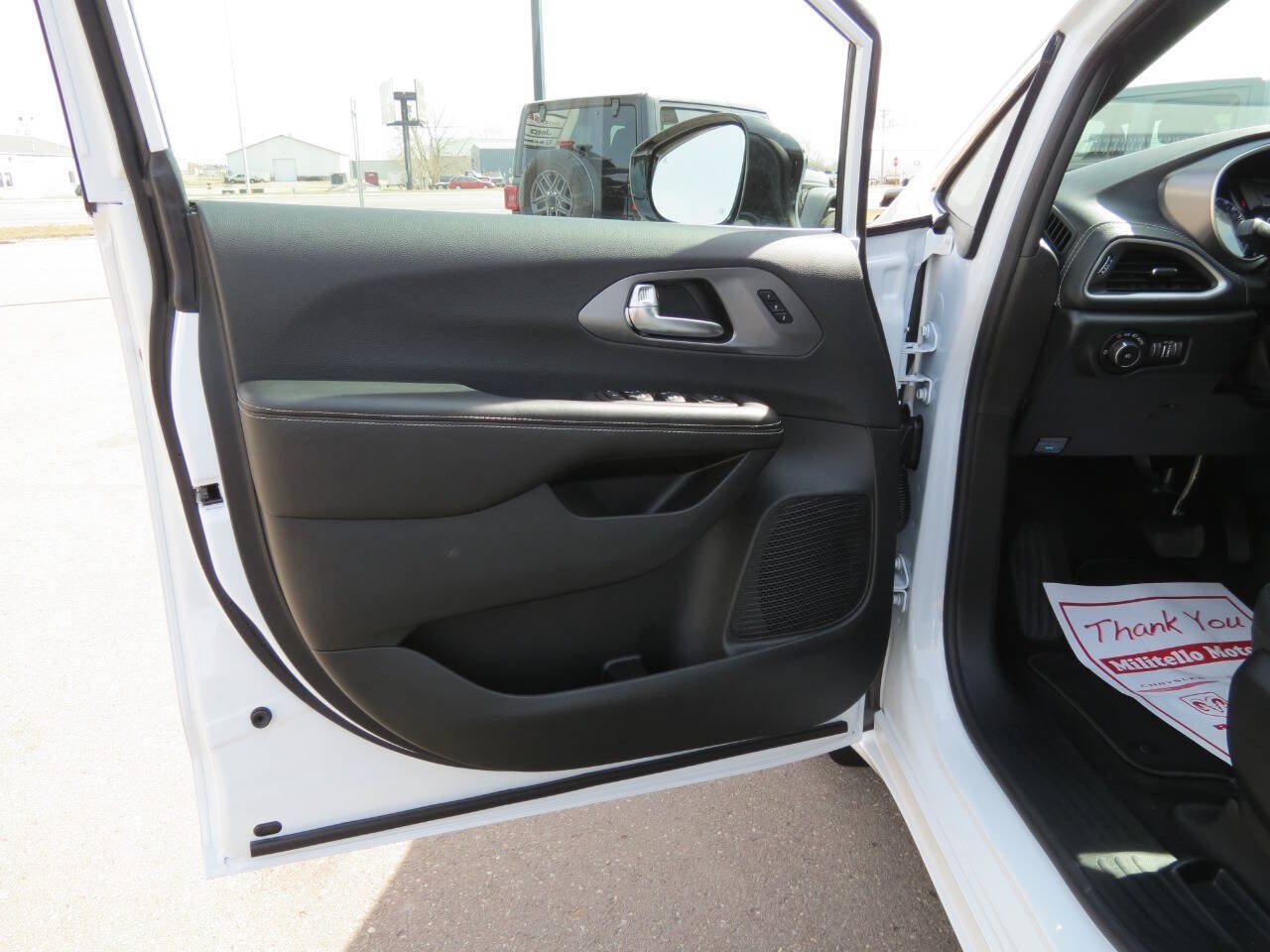 New 2026 Chrysler Voyager LX FWD image 5