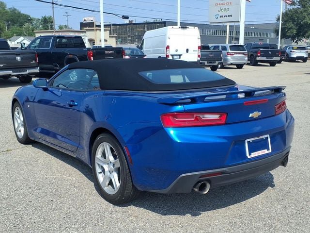 Used 2018 Chevrolet Camaro LT RWD image 7
