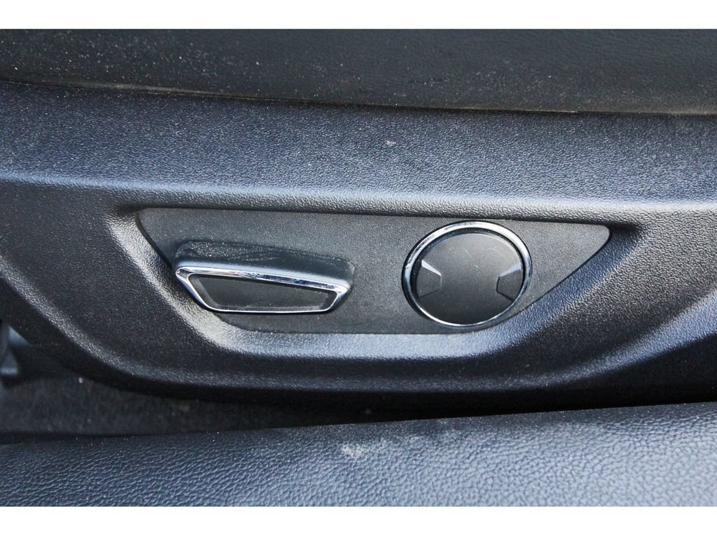 Used 2017 Ford Mustang GT Premium w/ Equipment Group 401A RWD image 30