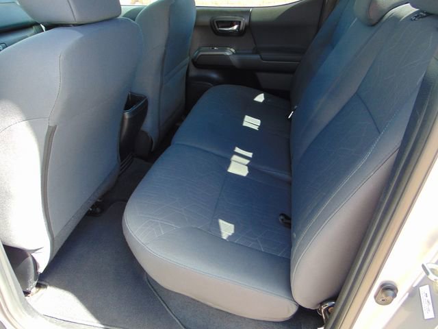 Used 2018 Toyota Tacoma TRD Sport image 21