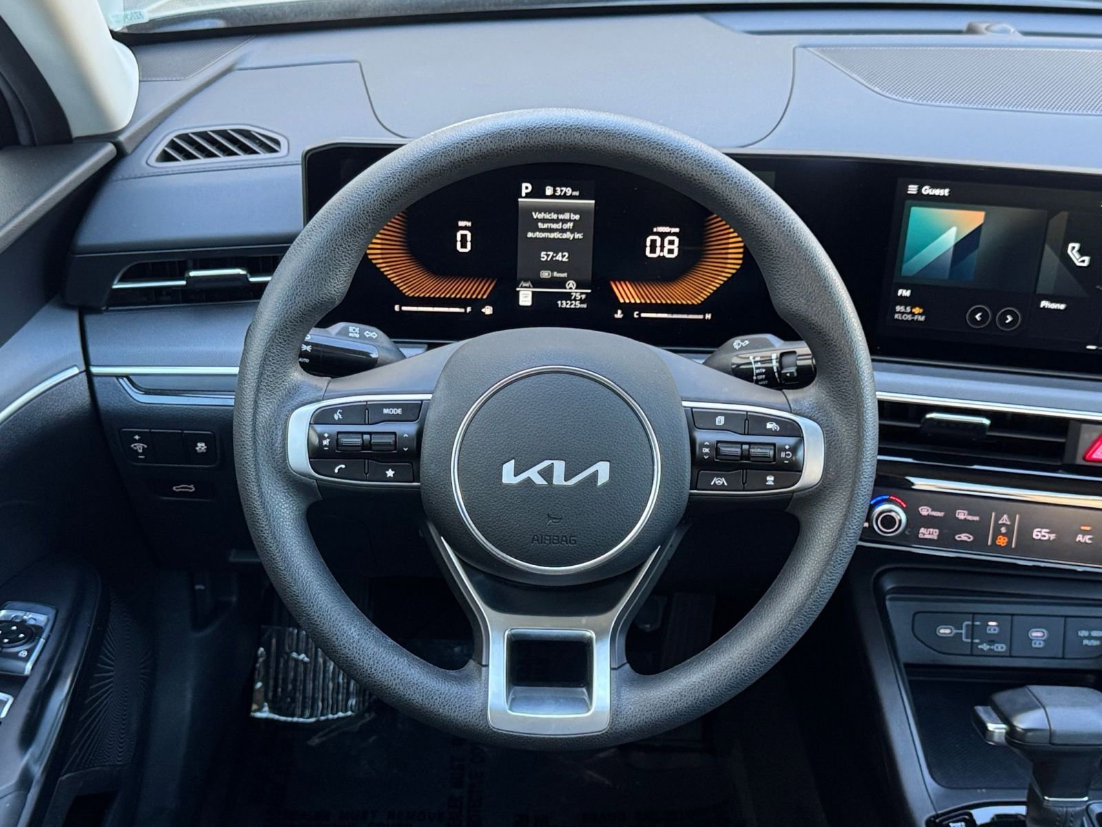 Used 2025 Kia K5 LXS image 28