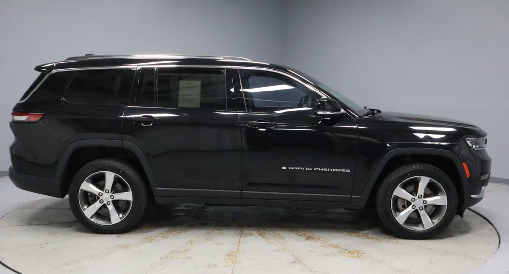 Used 2022 Jeep Grand Cherokee L Limited image 11