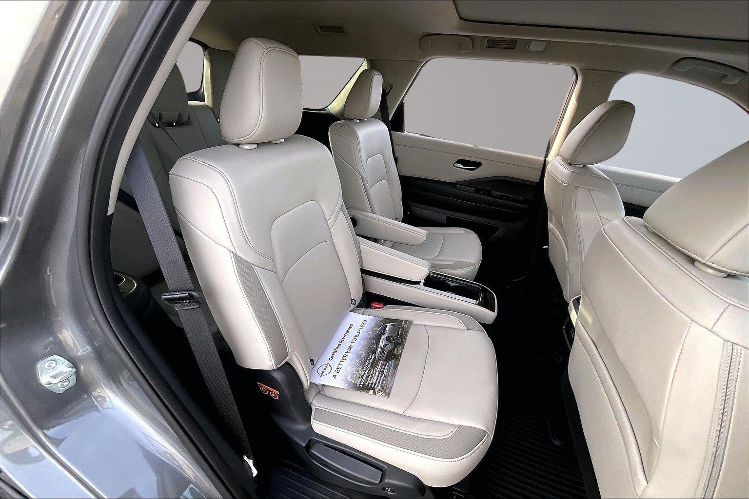 Certified 2024 Nissan Pathfinder SL w/ SL Premium Package image 28