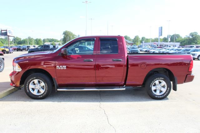 Used 2017 RAM 1500 Express AWD/4WD image 2