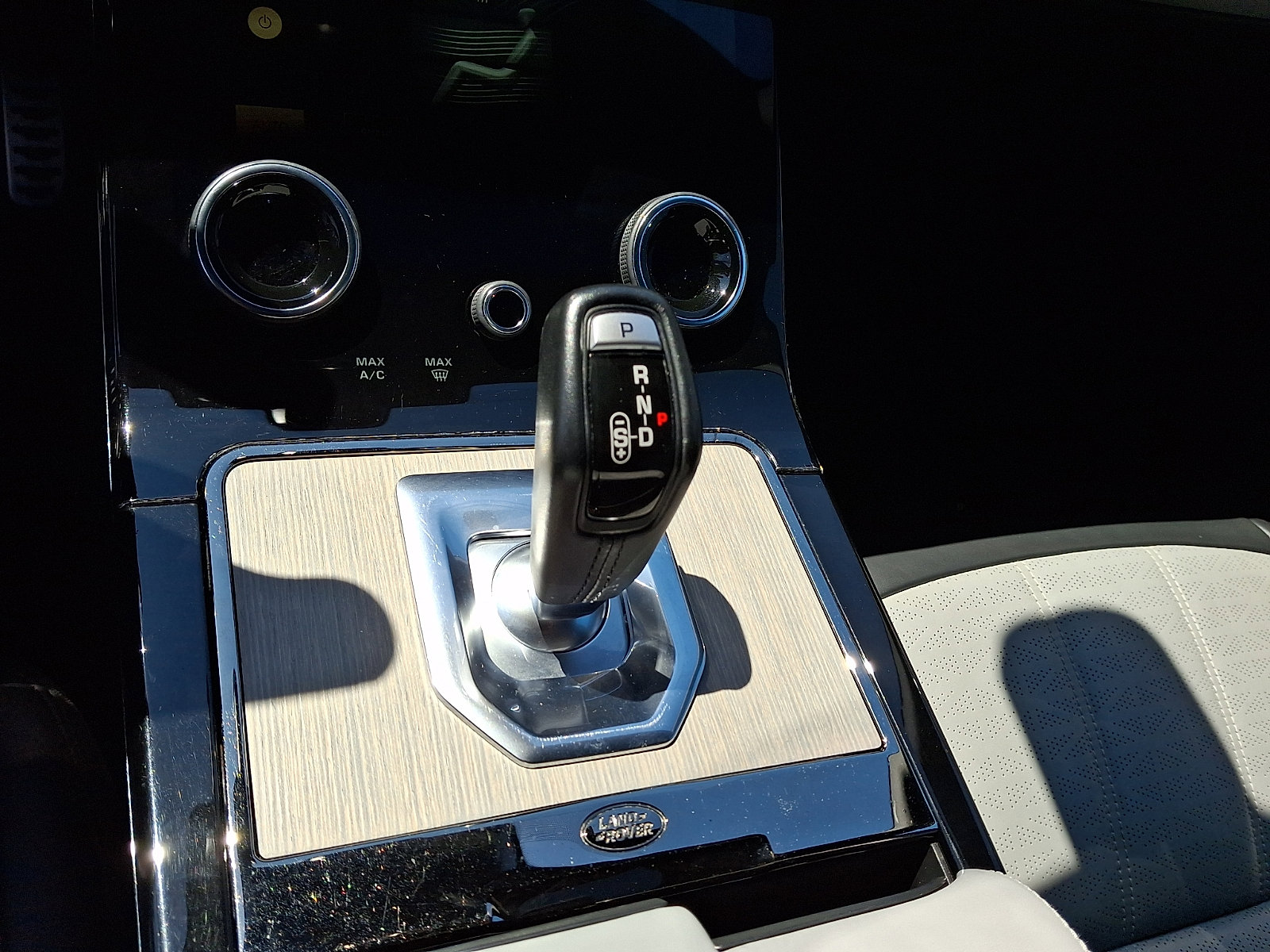 Used 2021 Land Rover Range Rover Evoque R-Dynamic HSE AWD/4WD image 15