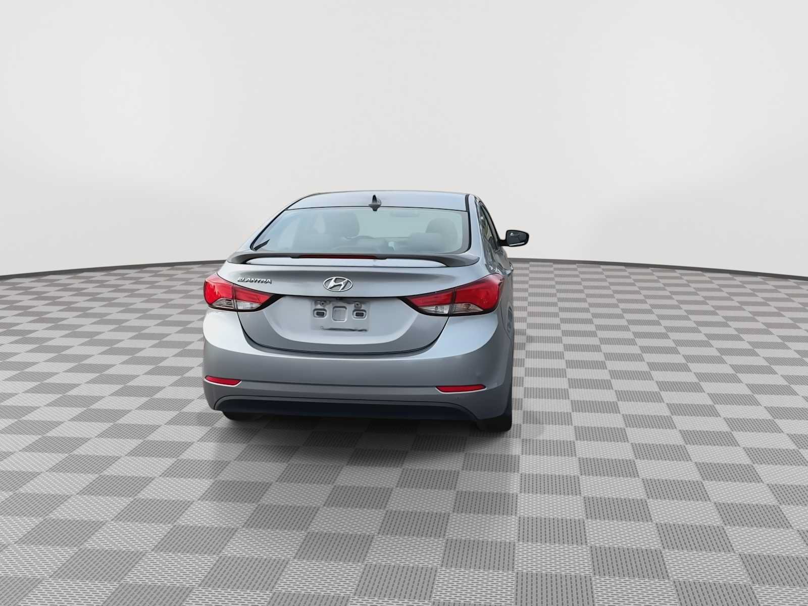 Used 2015 Hyundai Elantra SE w/ Option Group 03 FWD image 7