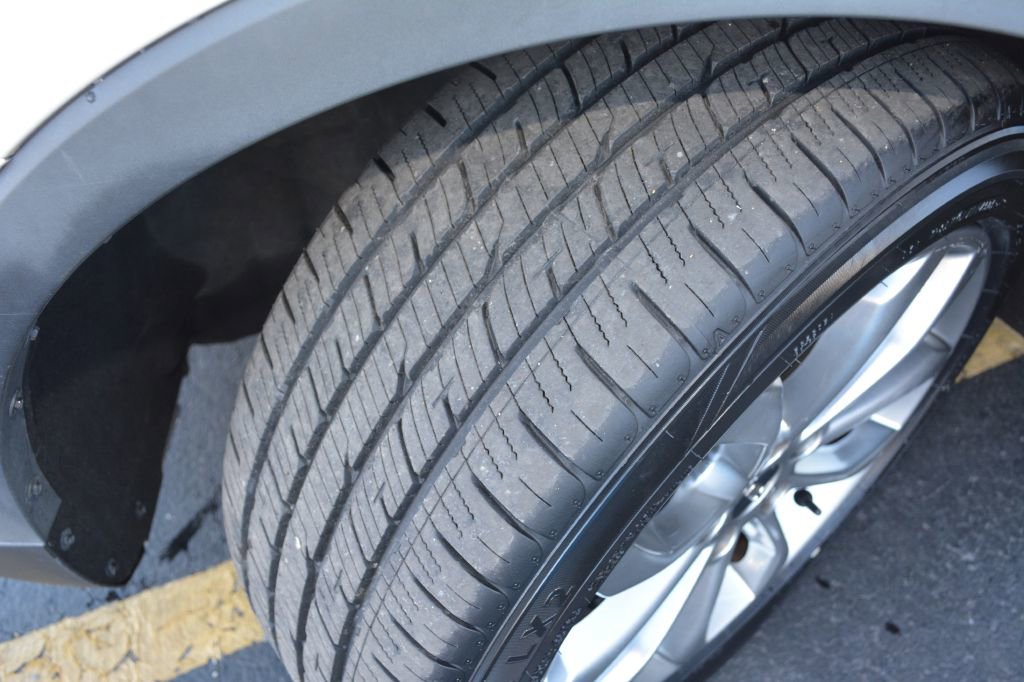 Used 2019 Lincoln MKC Select w/ Select Plus Package AWD/4WD image 6