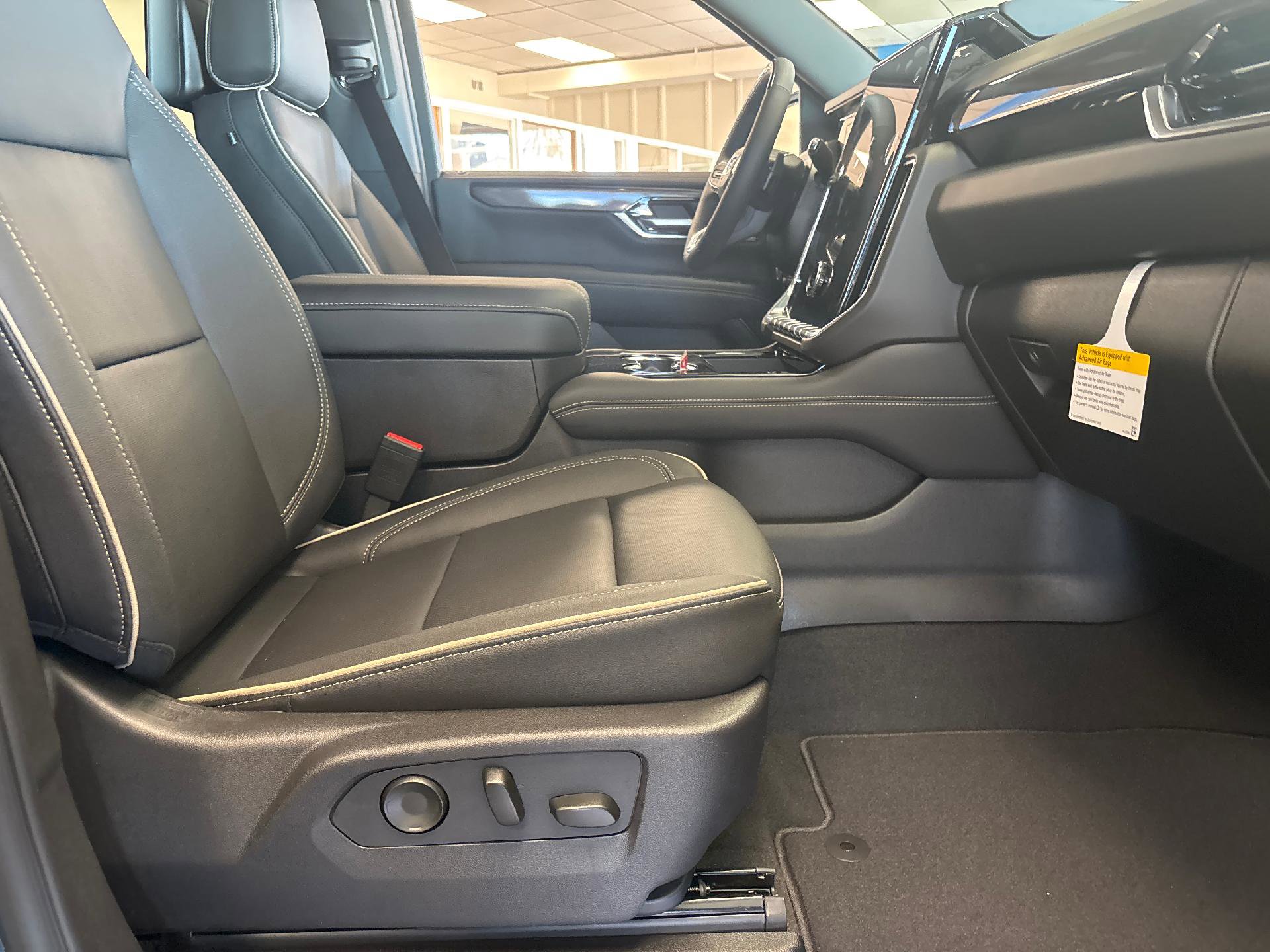 New 2026 GMC Yukon XL Elevation w/ Elevation Premium Package image 30