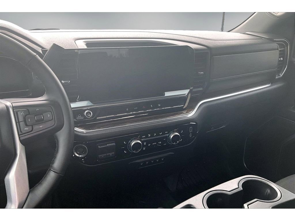 Used 2024 GMC Sierra 2500 SLE w/ SLE Convenience Package image 10