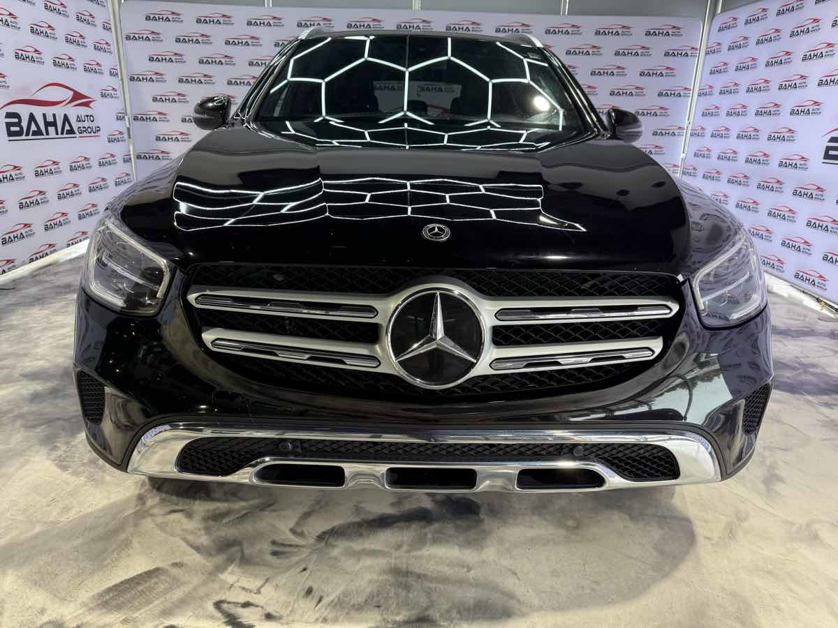 Used 2021 Mercedes-Benz GLC 300 4MATIC image 2
