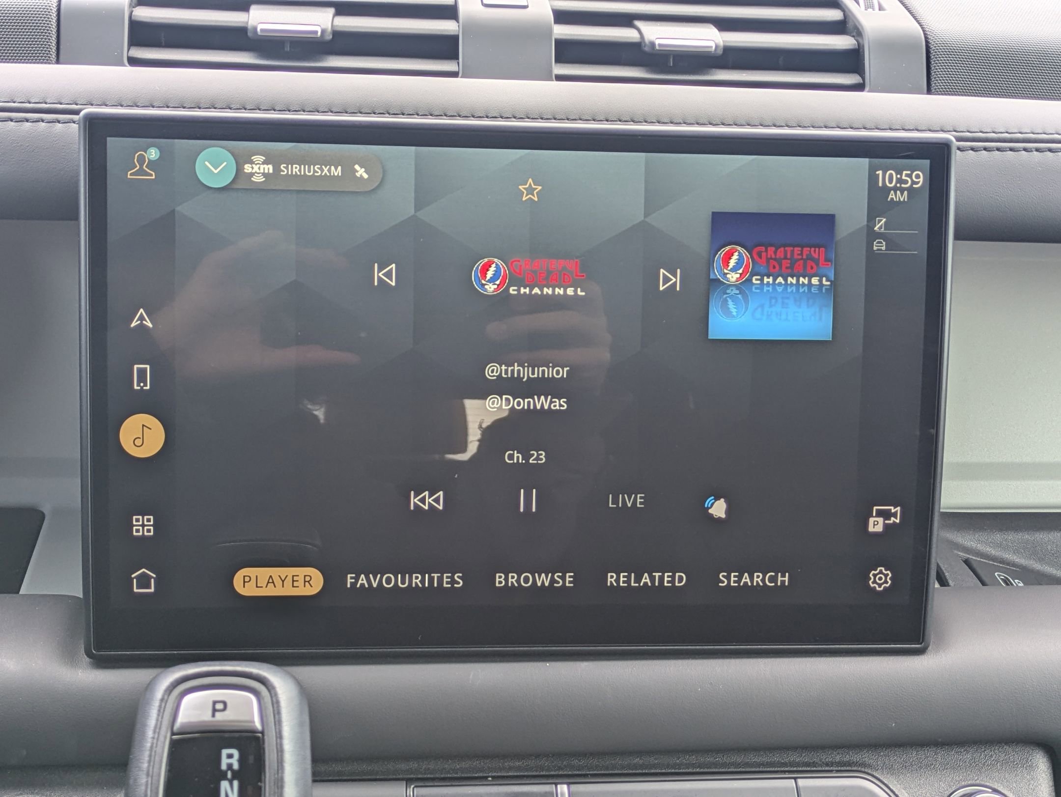 Certified 2023 Land Rover Defender 130 X-Dynamic SE image 12