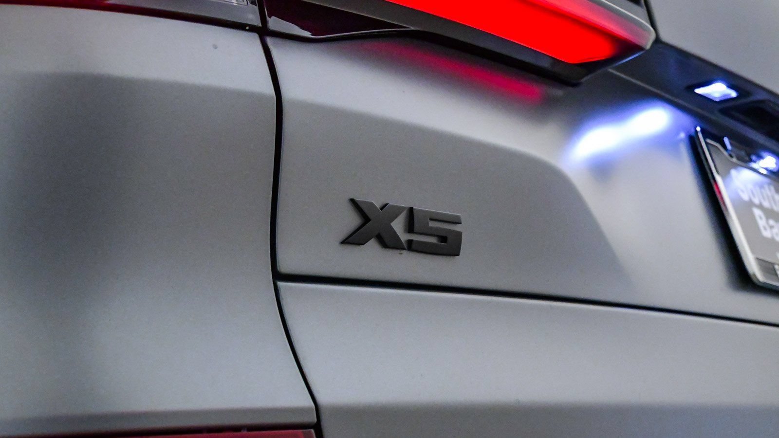 New 2026 BMW X5 M60i AWD/4WD image 16