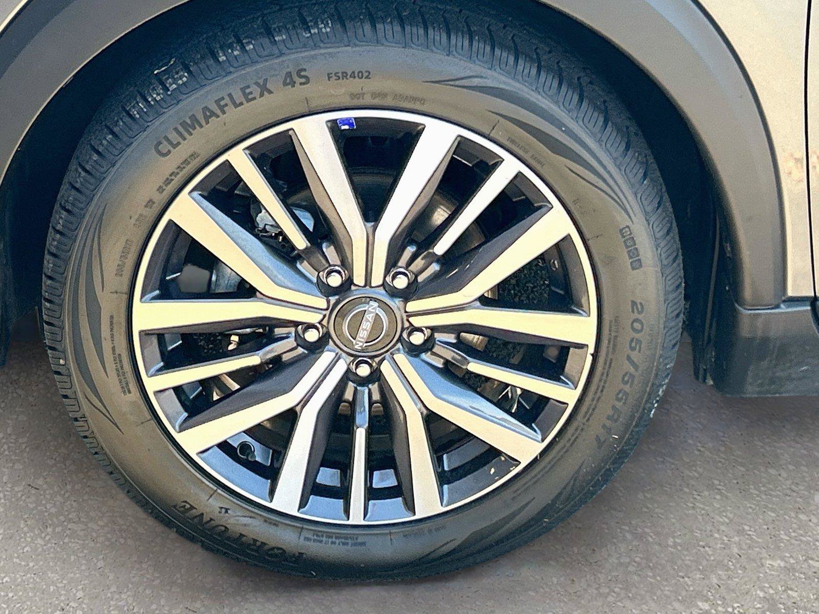 Used 2024 Nissan Kicks SV FWD image 38